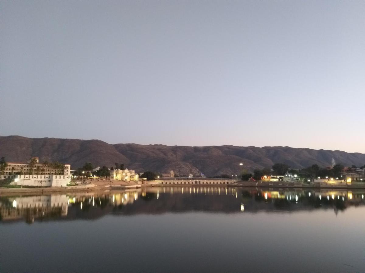 Mango Tree Resort 布什格尔 外观 照片